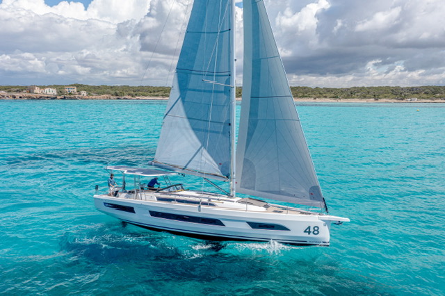 Dufour 48 – 5 cab. – Sailing yacht