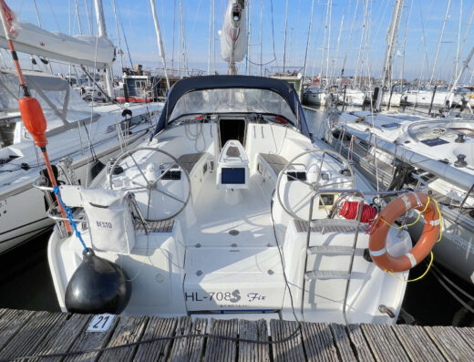 Cyclades 43.4 – Sailing yacht