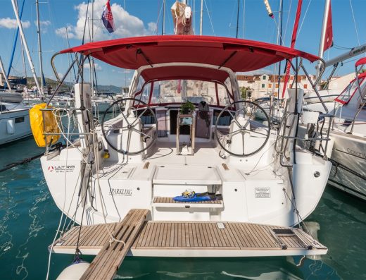 Oceanis 41.1 – Sailing yacht