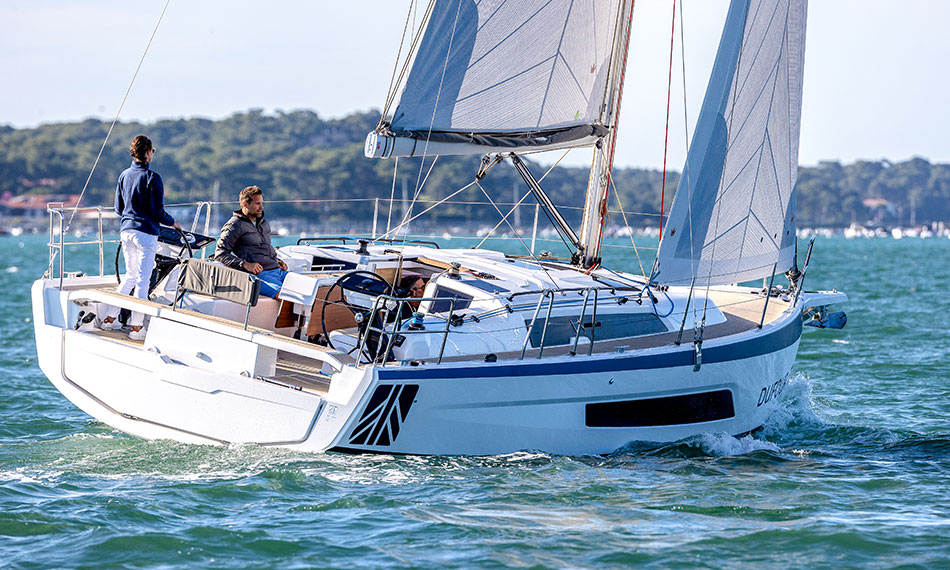 Dufour 37 – 3 cab. – Sailing yacht
