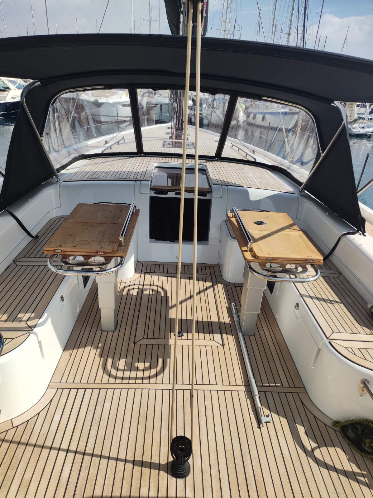First 53 – 3 + 1 cab. – Sailing yacht