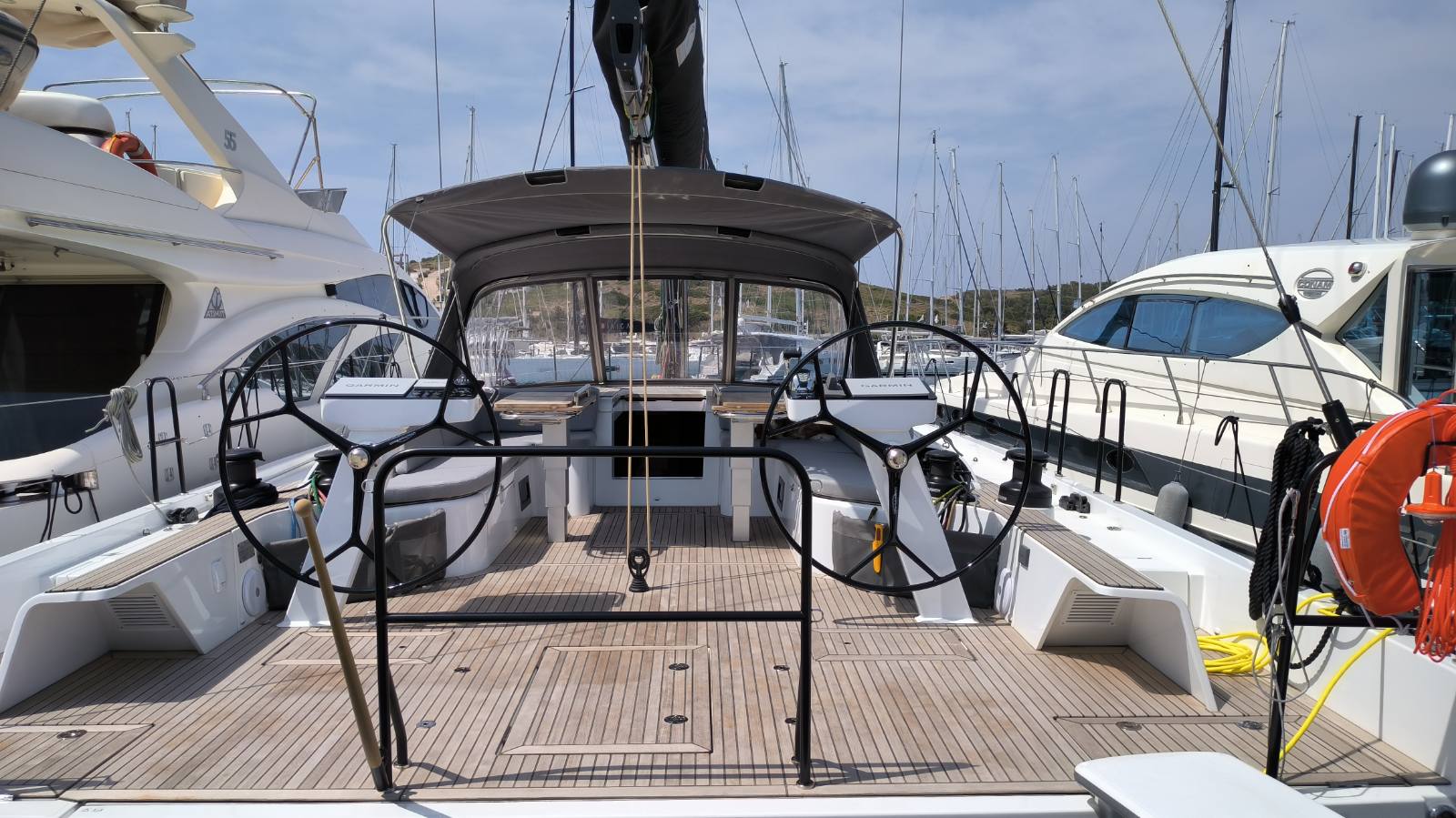 First 53 – 3 + 1 cab. – Sailing yacht