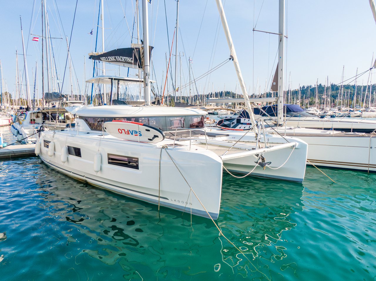 Lagoon 46 – 4 + 1 cab. – Catamaran