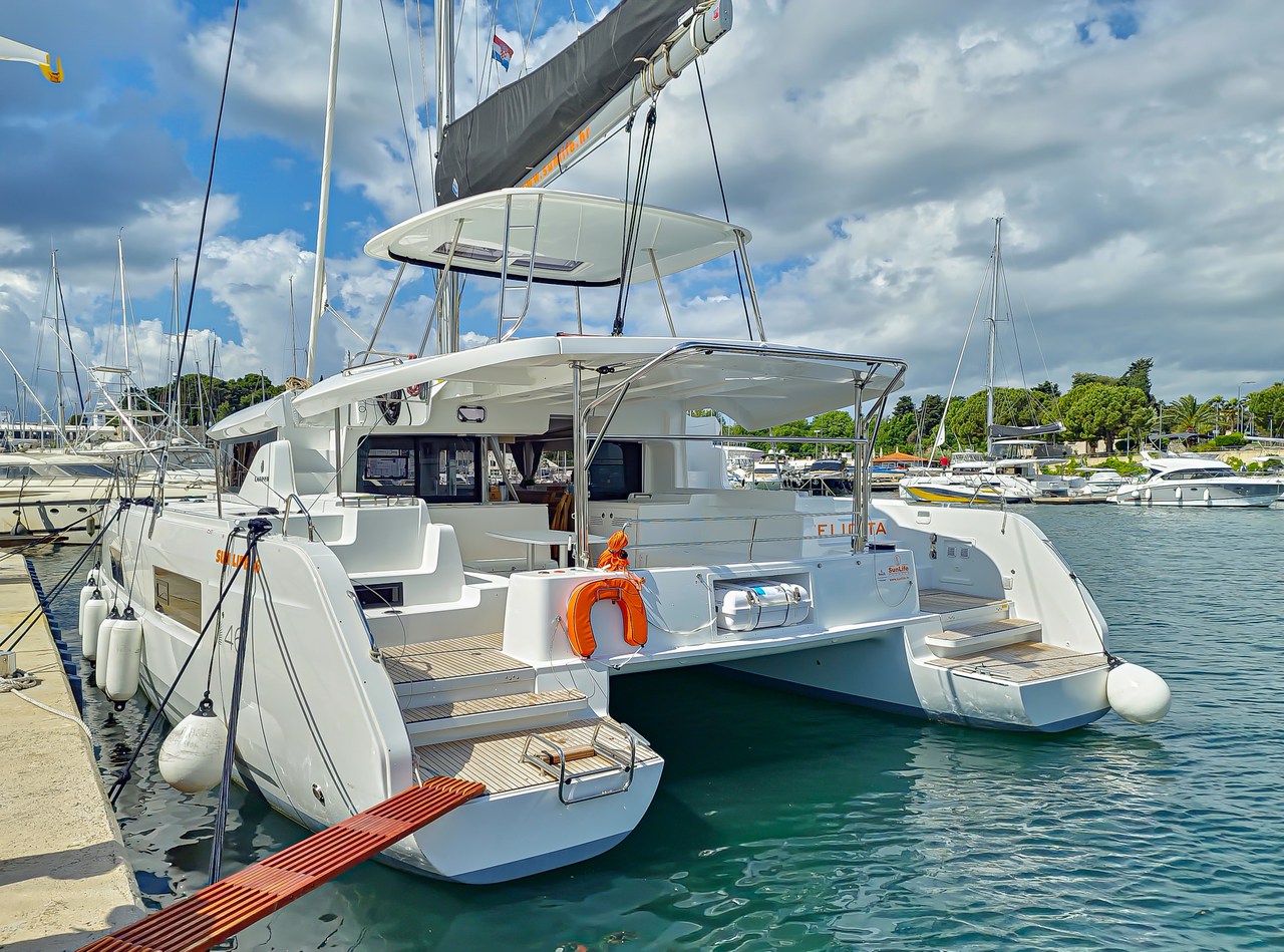 Lagoon 46 – 4 + 2 cab. – Catamaran
