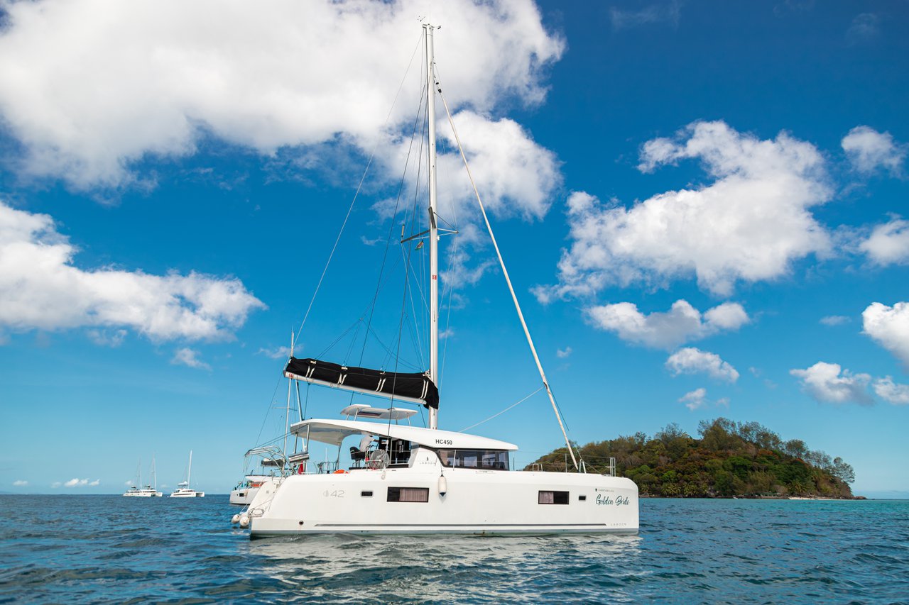 Lagoon 42 – 4 + 1 cab. – Catamaran