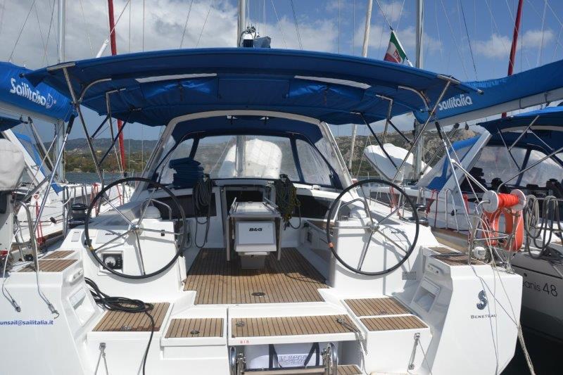 Oceanis 48 – 5 cab. – Sailing yacht