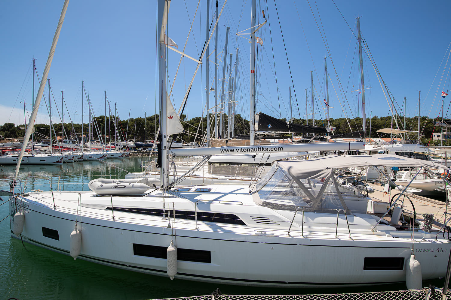 Oceanis 46.1 – 4 cab. – Sailing yacht