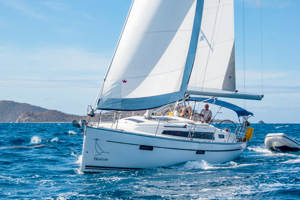 Bavaria 37 – 2 cab. – Sailing yacht