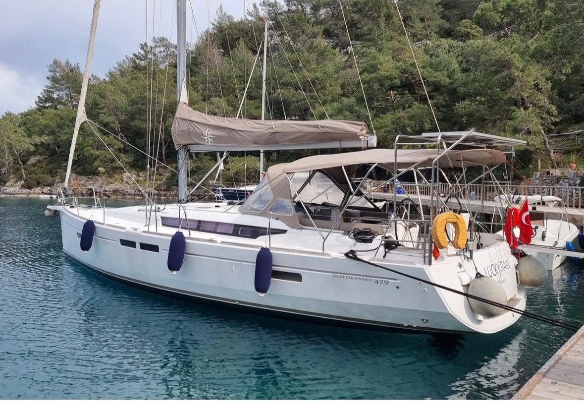 Sun Odyssey 479 – 3 cab. – Sailing yacht