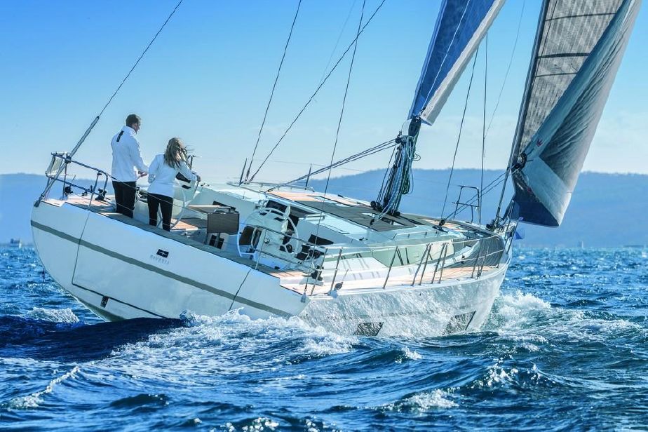 Bavaria C45 – 4 cab. – Sailing yacht