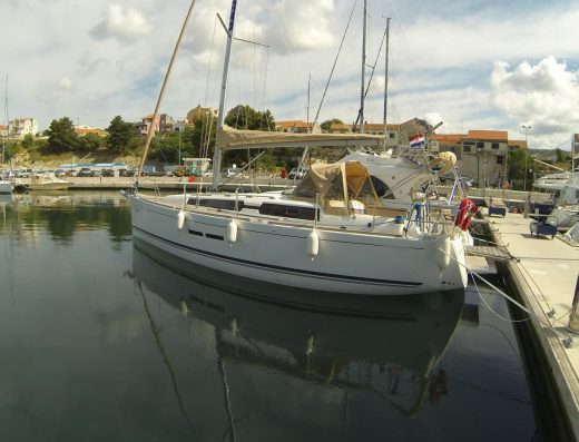 Dufour 375 GL – Sailing yacht