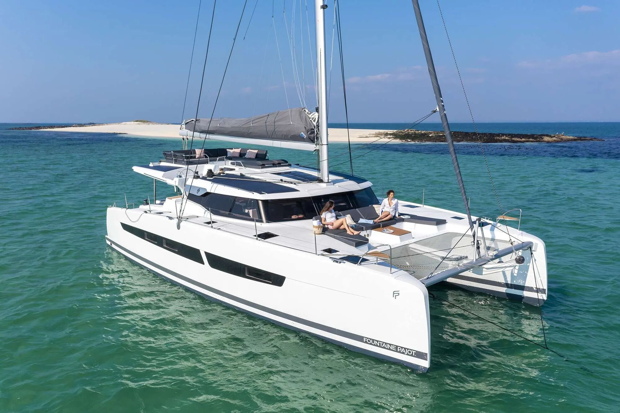 Fountaine Pajot Aura 51 – Catamaran