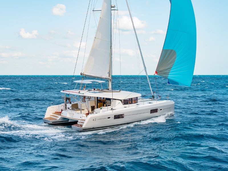 Lagoon 42 – 4 + 2 cab. – Catamaran