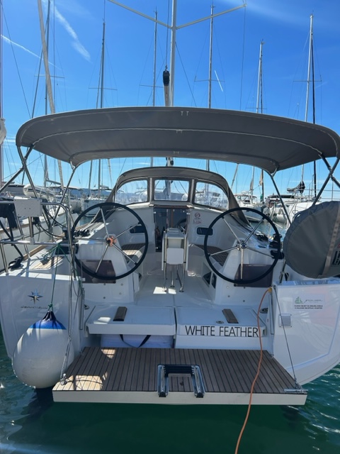 Sun Odyssey 349 – 3 cab. – Sailing yacht