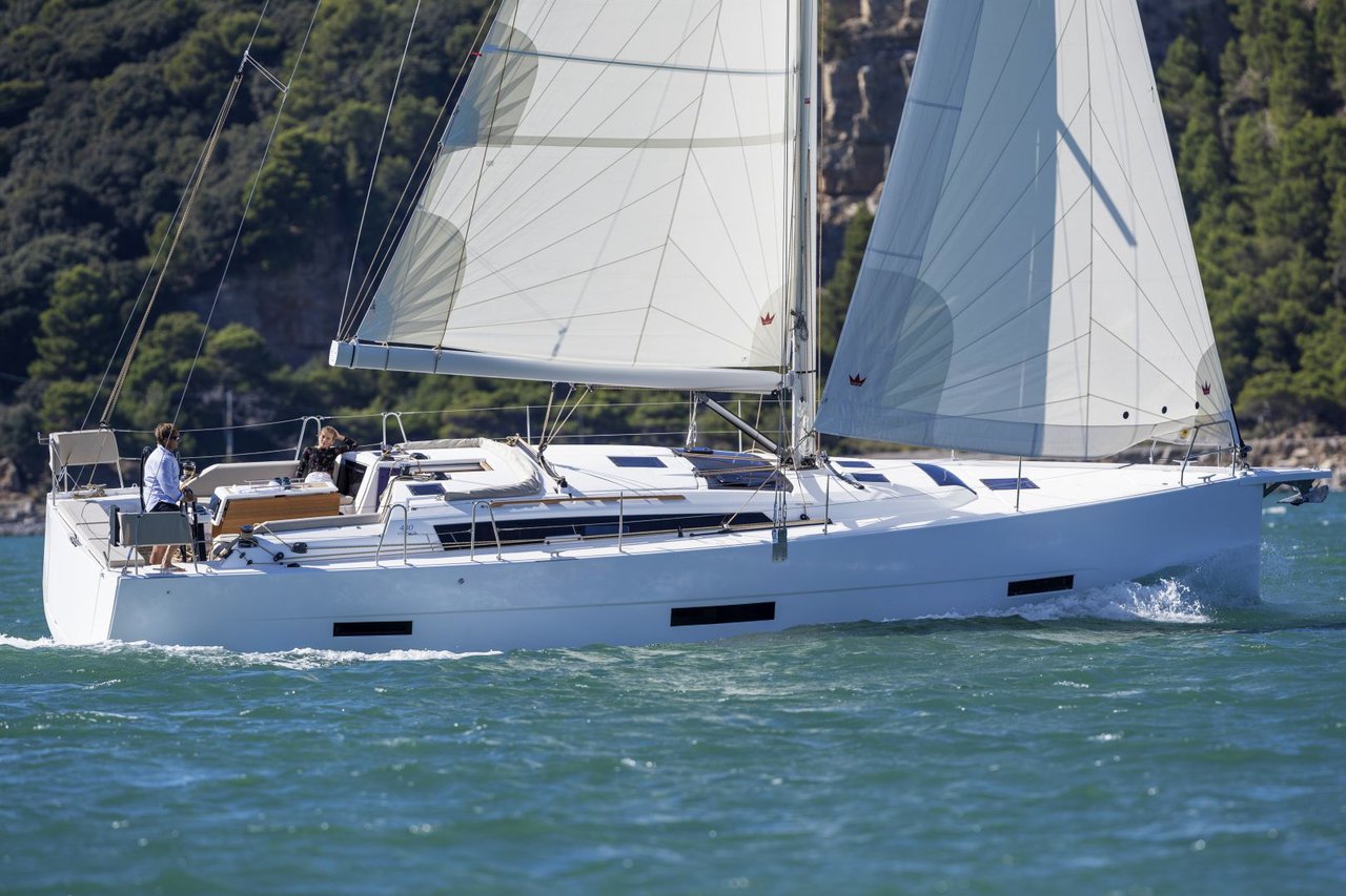 Dufour 430 GL – Sailing yacht