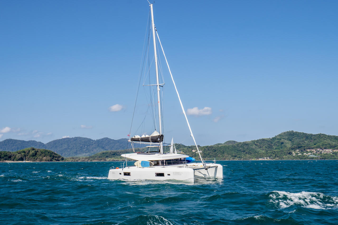 Lagoon 42 – 4 + 1 cab. – Catamaran