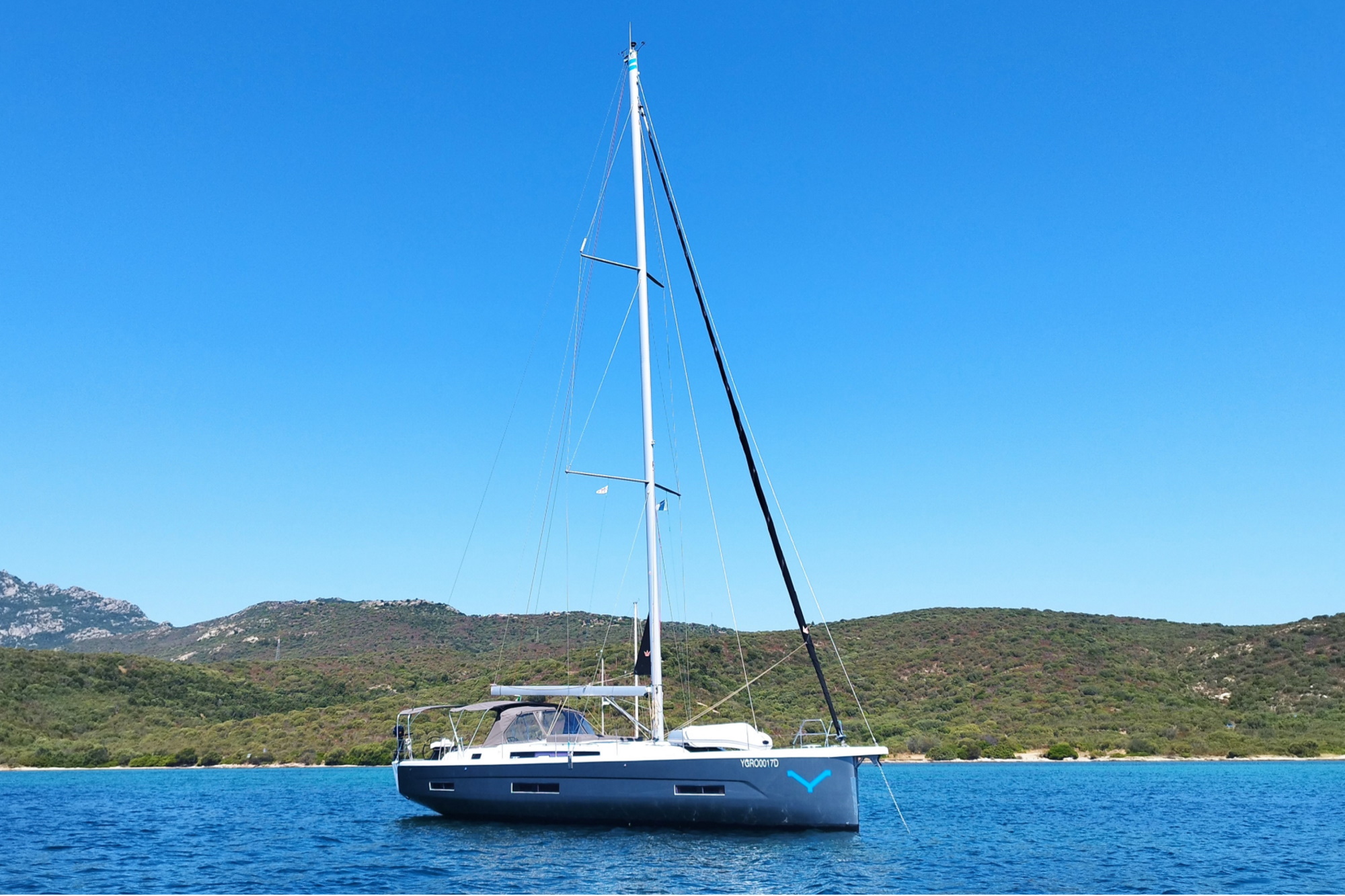 Dufour 530 – 5 + 1 cab. – Sailing yacht