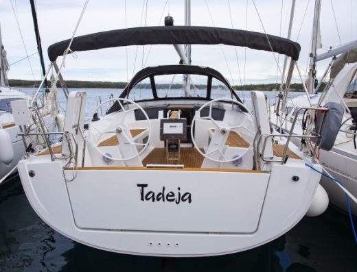 Hanse 388 – Sailing yacht