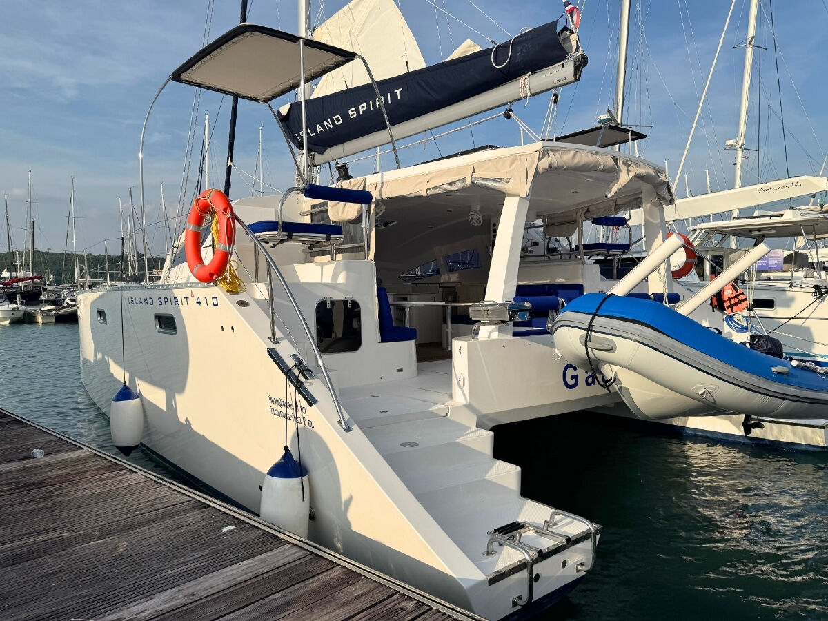 Island Spirit 410 – Catamaran