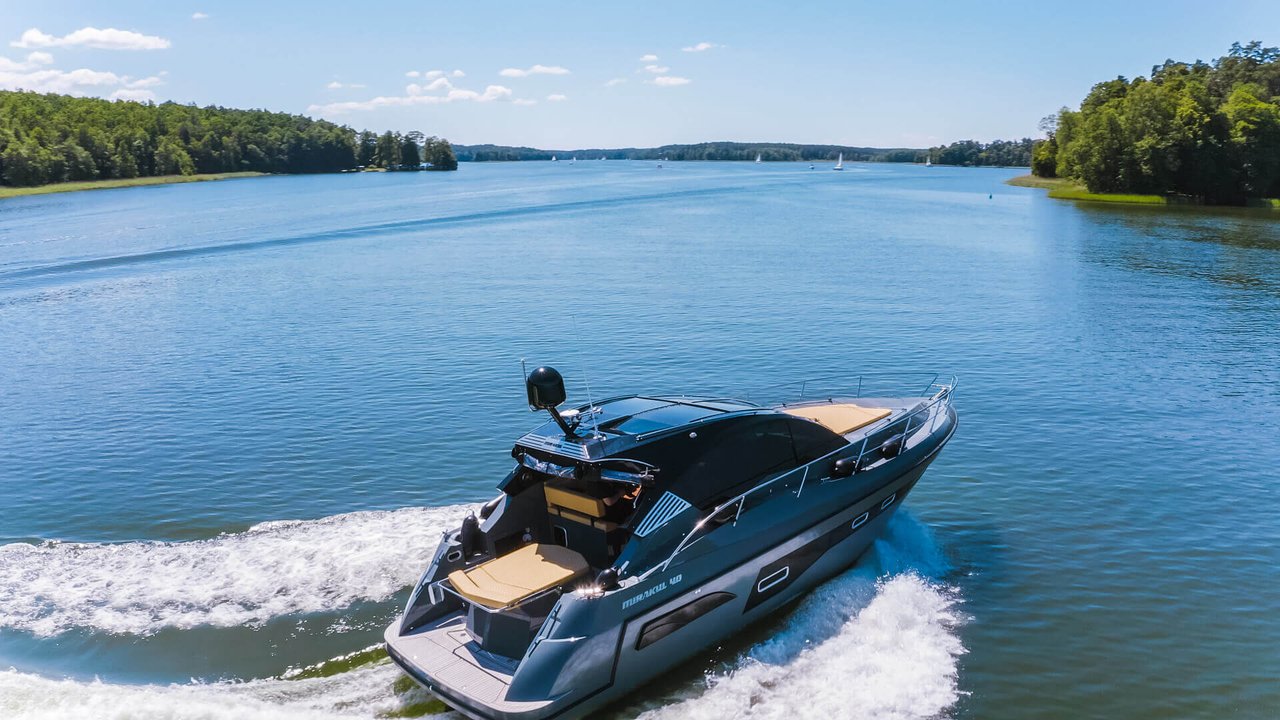 Mirakul 40 – Motor yacht