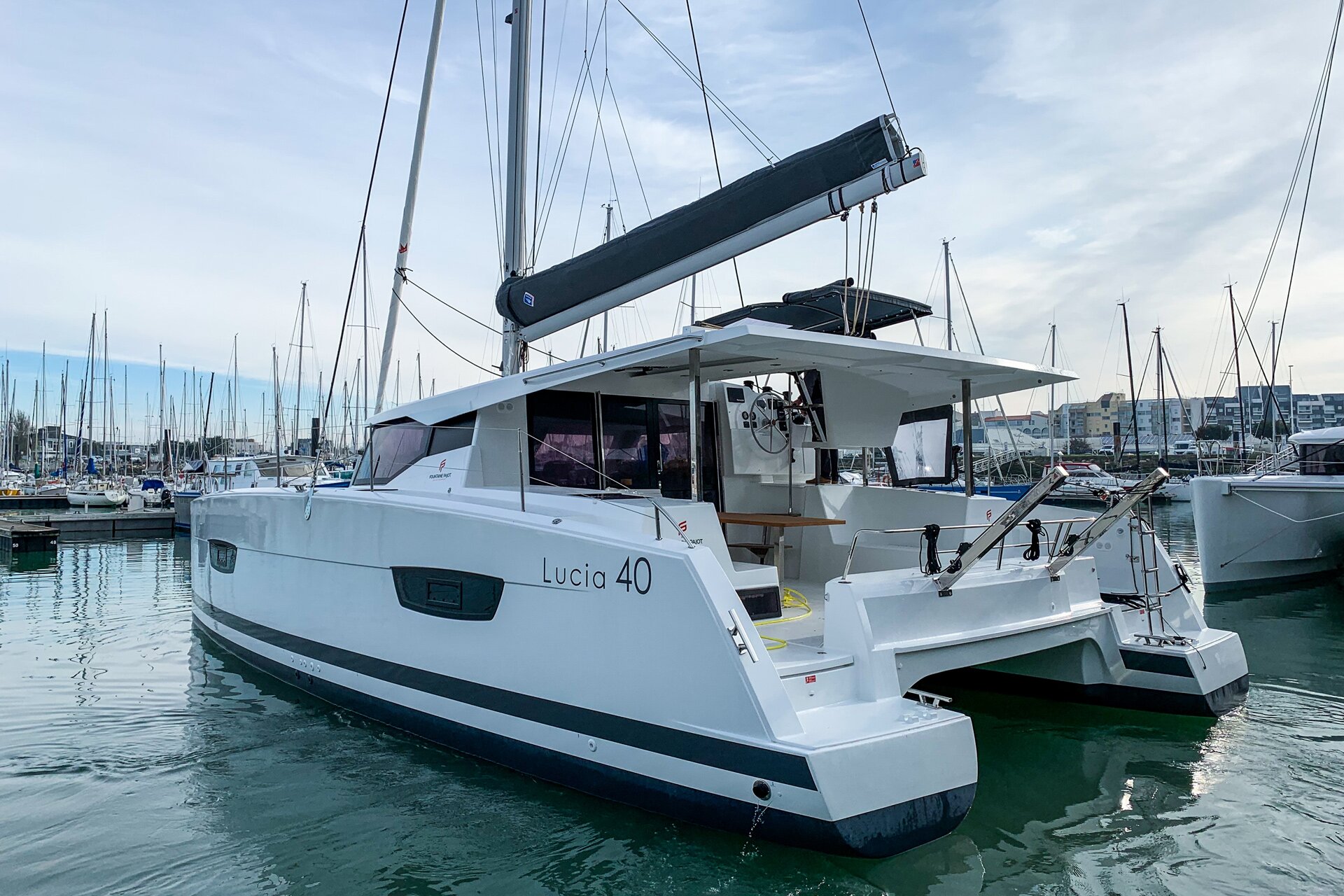 Fountaine Pajot Lucia 40 – 4 cab. – Catamaran