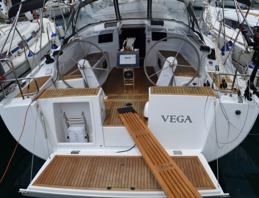 Hanse 415 – Sailing yacht