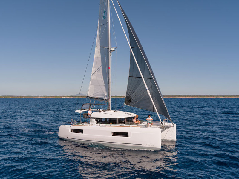 Lagoon 40 – 4 + 2 cab – Catamaran
