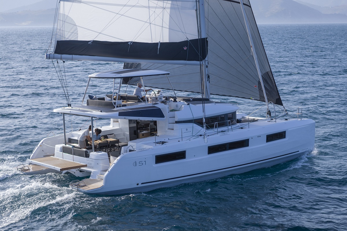 Lagoon 51 – 6 + 2 cab. – Catamaran