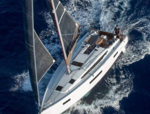 Sun Odyssey 410 – 3 cab. – Sailing yacht