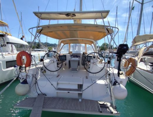 Oceanis 41.1 – Sailing yacht