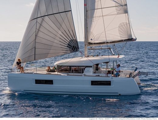 Lagoon 40 – 4 + 2 cab – Catamaran