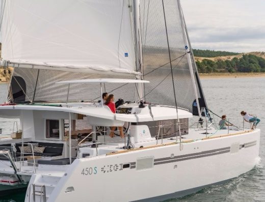 Lagoon 450 S – 4 + 2 cab. – Catamaran