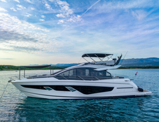 Sunseeker 65 Sport Yacht – Motor yacht