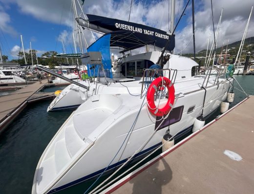 Lagoon 380 – 4 cab. – Catamaran