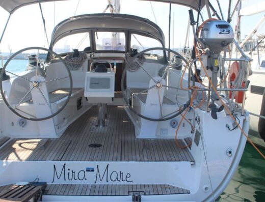 Bavaria Cruiser 41 – 3 cab. – Sailing yacht