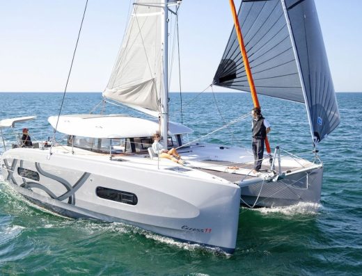 Excess 11 – 4 + 2 cab. – Catamaran