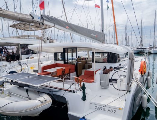 Excess 14 – 4 + 2 cab. – Catamaran