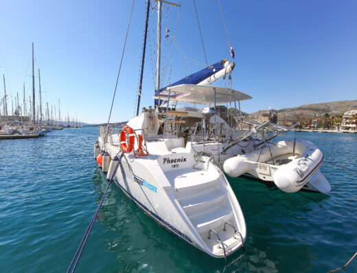 Lagoon 380 S2 – 4 + 2 cab. – Catamaran