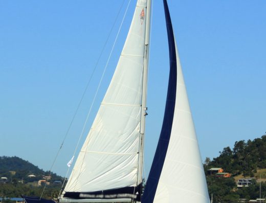 Catalina 350 – Sailing yacht