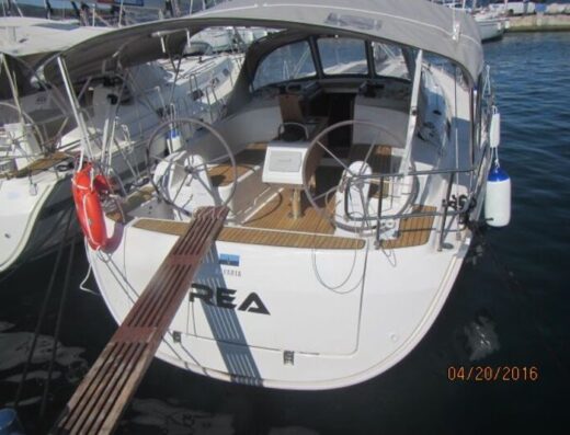 Bavaria Cruiser 37 – 3 cab. – Sailing yacht