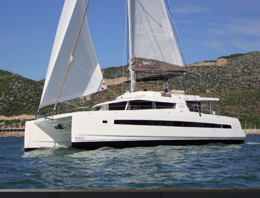 Bali 5.4 – 6 + 2 cab. – Catamaran
