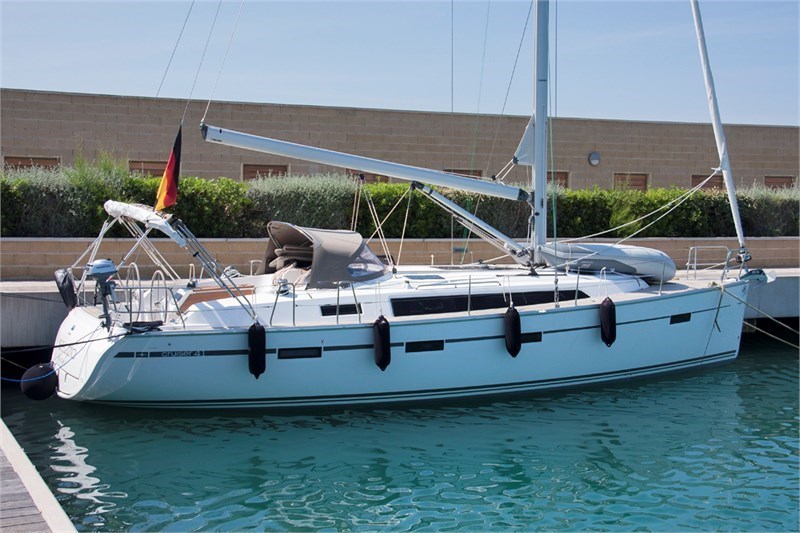 Bavaria Cruiser 41 – 3 cab. – Sailing yacht