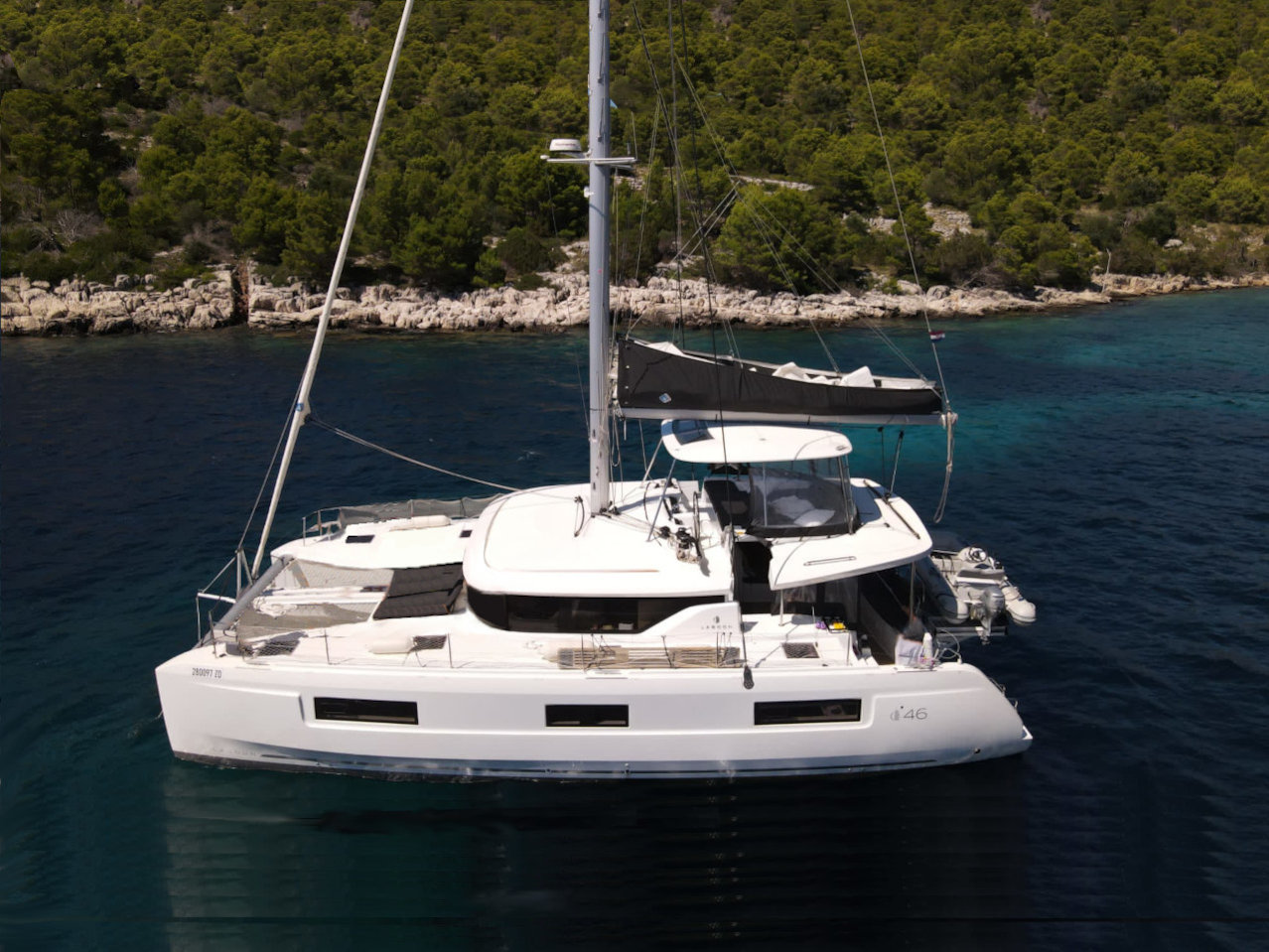 Lagoon 46 – 4 + 1 cab. – Catamaran