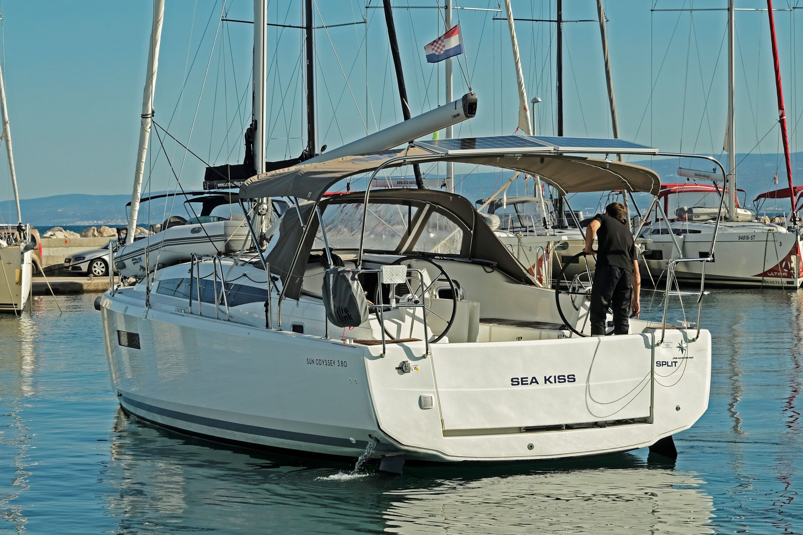 Sun Odyssey 380 – 3 cab. – Sailing yacht