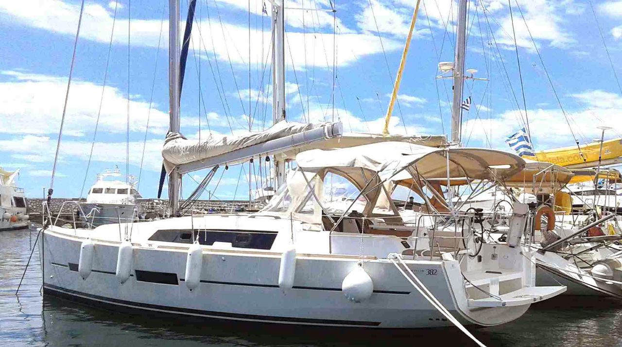 Dufour 382 GL – Sailing yacht