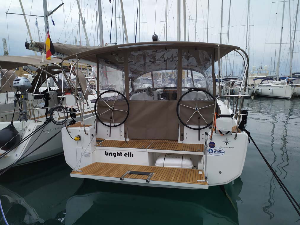 Sun Odyssey 380 – 3 cab. – Sailing yacht
