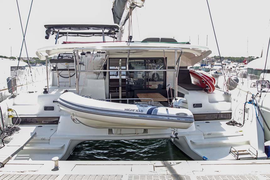 Lagoon 42 – 4 + 2 cab. – Catamaran