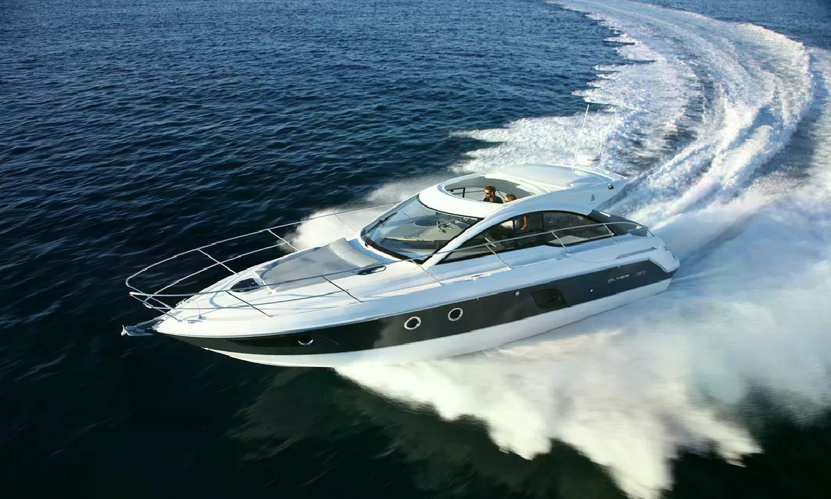 Gran Turismo 38 – Motor yacht