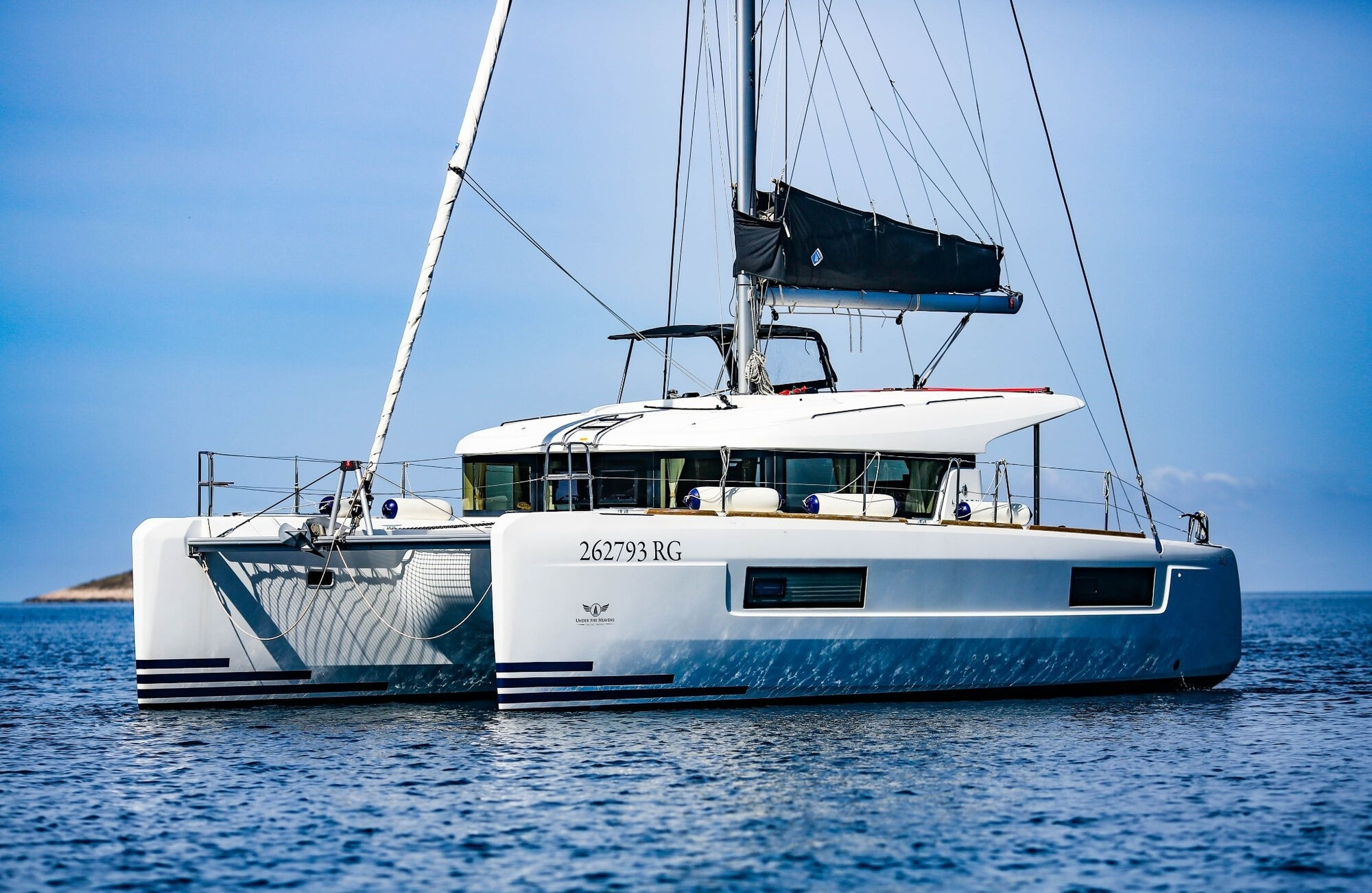 Lagoon 40 – 4 + 2 cab – Catamaran