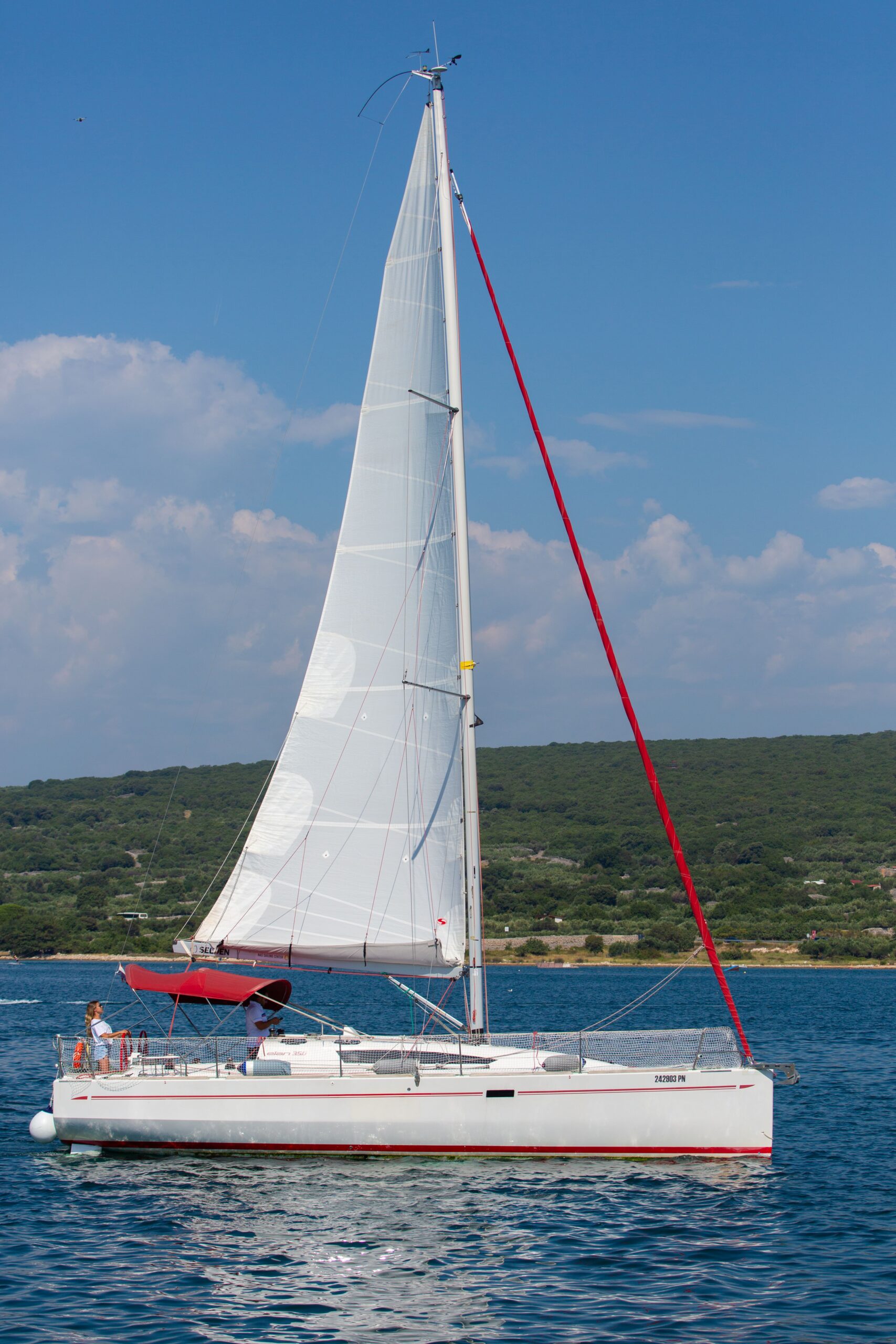 Elan 350 Performance – 3 cab. – Sailing yacht